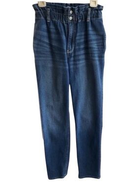 Hollister Ultra High-Rise Mom Jeans